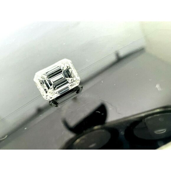 GIA Certified Loose Diamond 0.78ct I VVS2 Emerald Shape For an Engagemen… - Picture 11 of 12